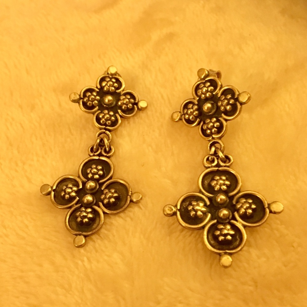 5/25$ Earrings